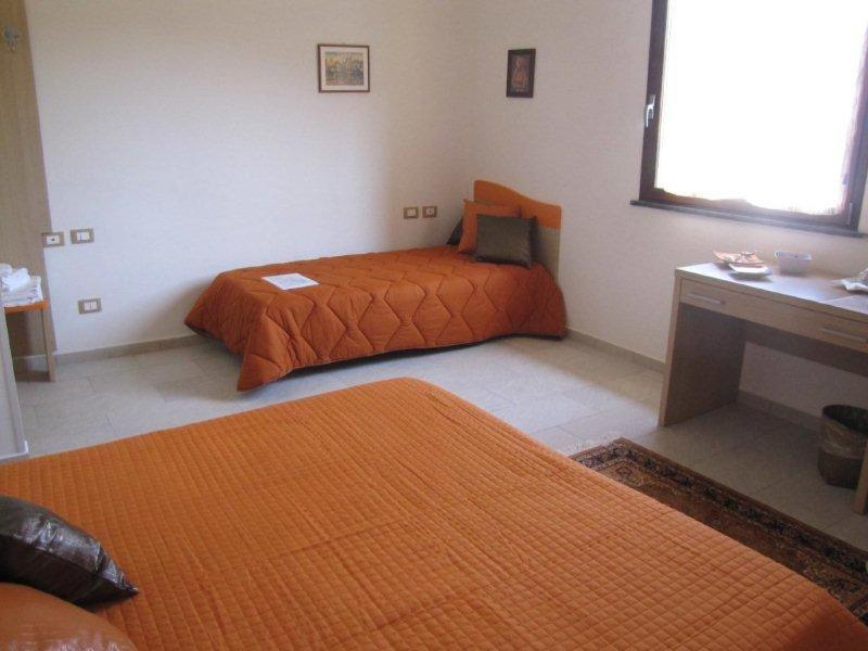 לינה וארוחת בוקר לה ספציה Arianna Hill House חדר תמונה